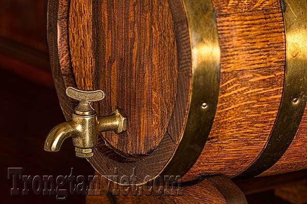 Bình ngâm rượu bằng gỗ sồi